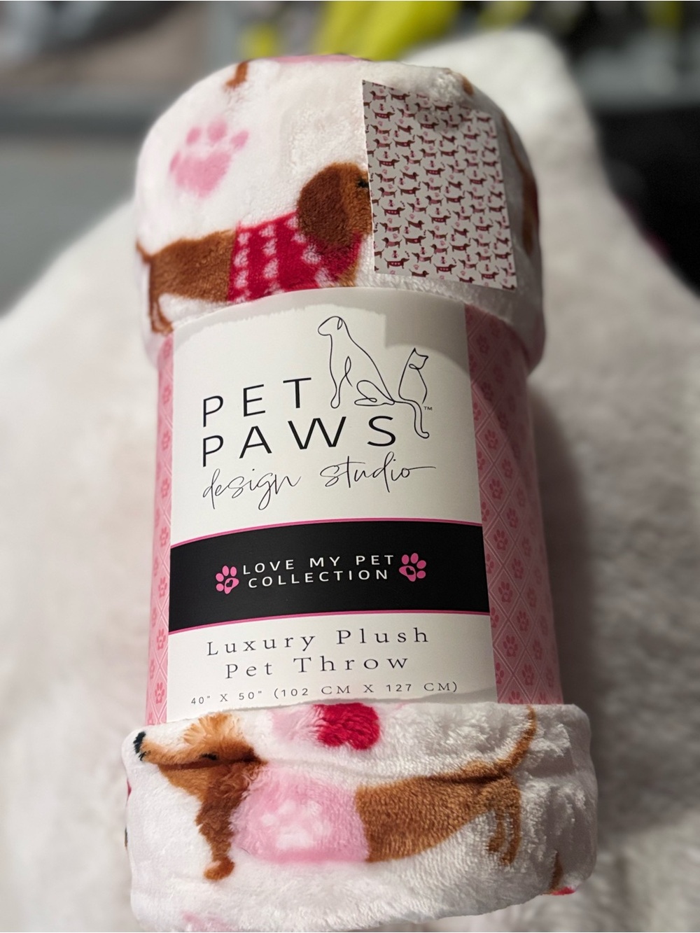 Luxury Plush Pet Throw Blanket - Pink